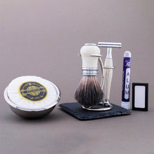 Load image into Gallery viewer, Haryali&#39;s Victoria Range Shaving Kit - HARYALI LONDON