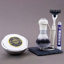 Load image into Gallery viewer, Haryali&#39;s Victoria Range Shaving Kit - HARYALI LONDON