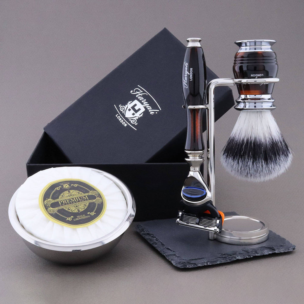 Haryali's Groove Range Shaving Kit 